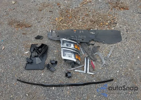 2015 Chevrolet Silverado 1500 1Lt from USA, damaged, VIN 1GCVKREH1FZ426965